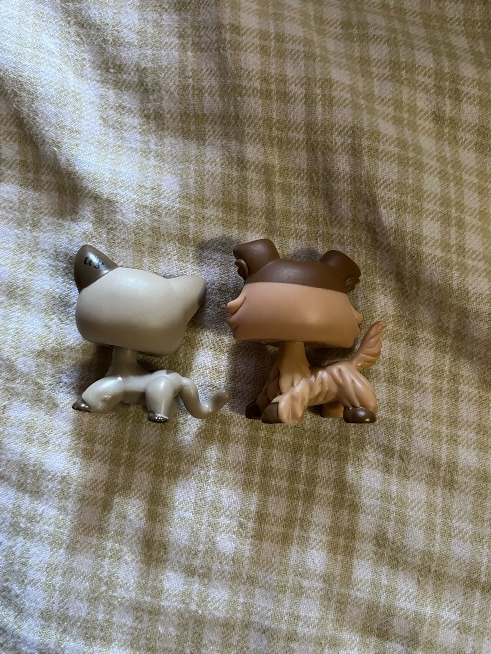 Fake LPS - Picture 2 of 2